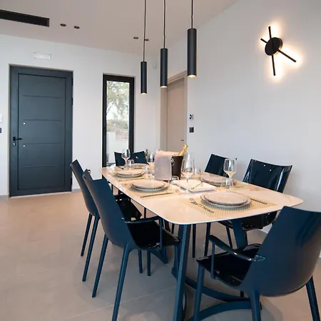 Eleage Villa